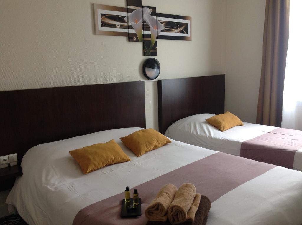 Hotel De La Paix Caen Kamer foto