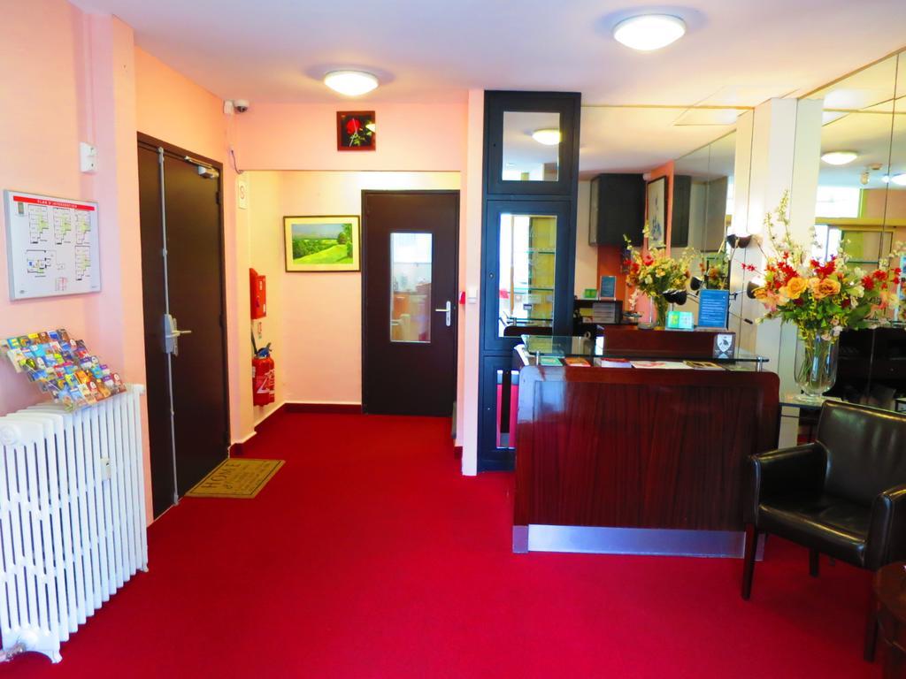 Hotel De La Paix Caen Buitenkant foto