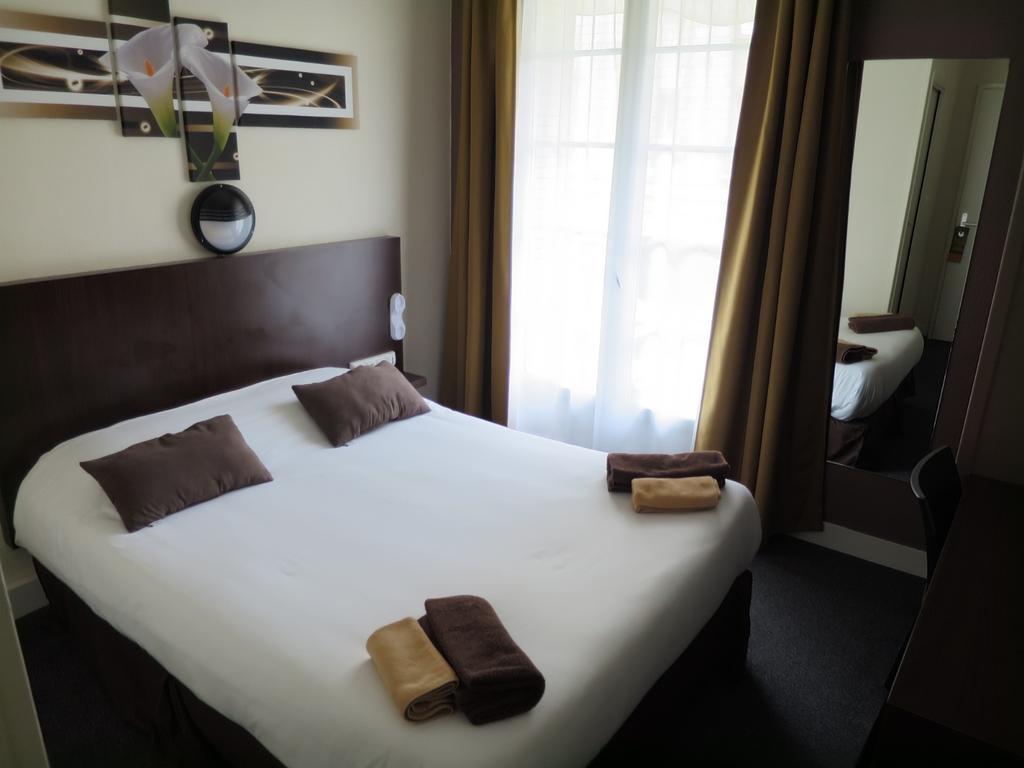 Hotel De La Paix Caen Kamer foto